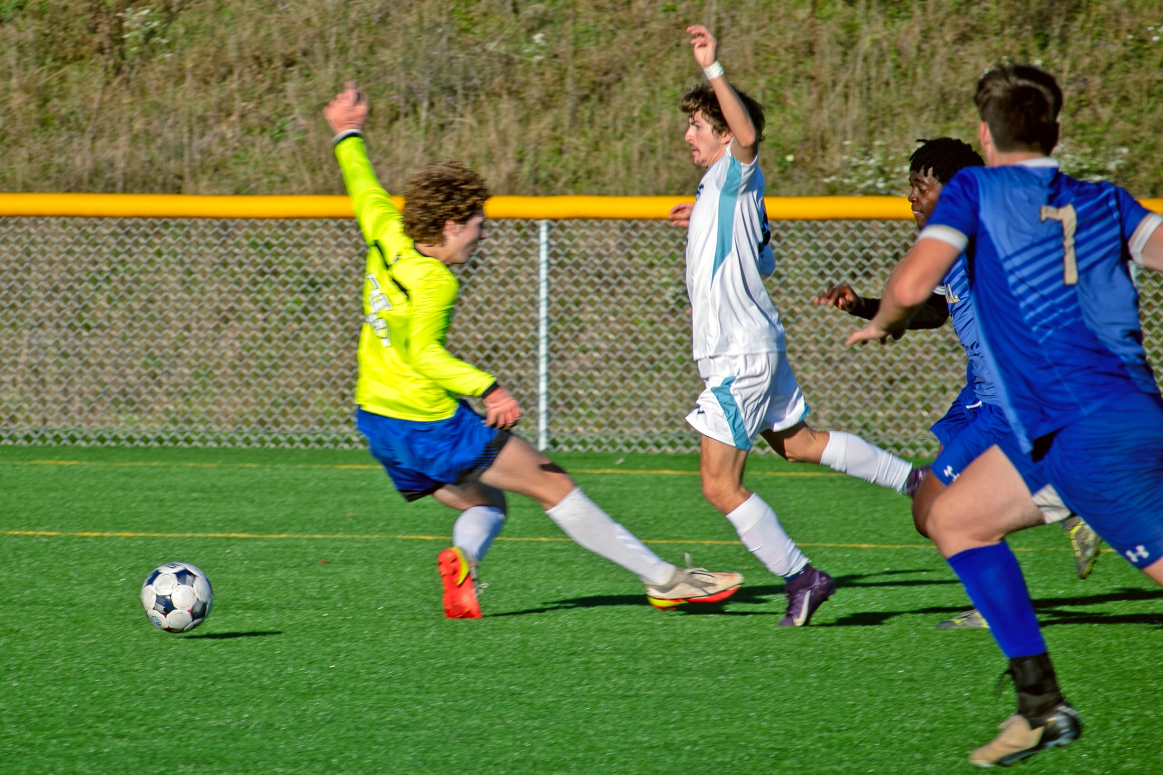 Lakers earn 3rd win before Essex loss